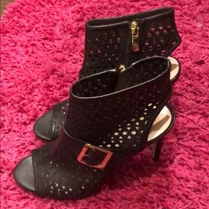Vince Camuto Shoes